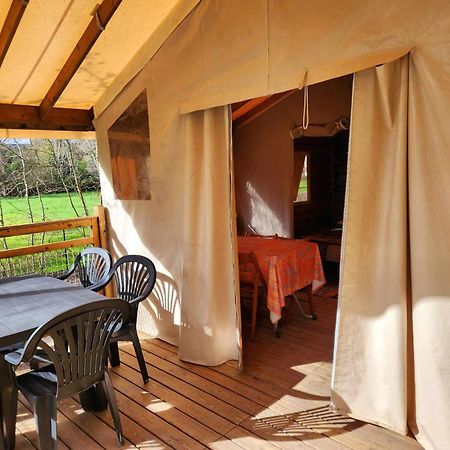 Camping Du Lion Bourg-Saint-Andéol Екстериор снимка