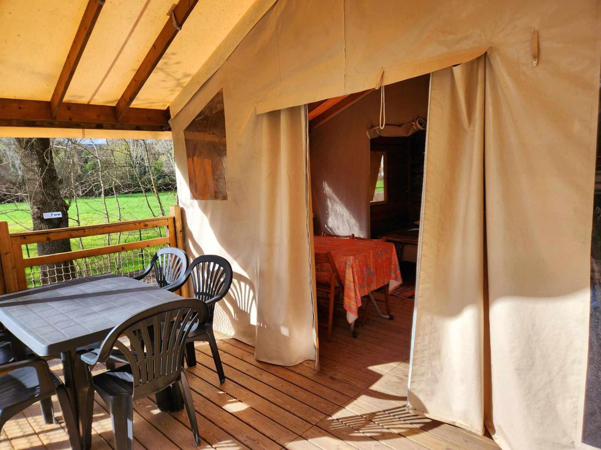 Camping Du Lion Bourg-Saint-Andéol Екстериор снимка