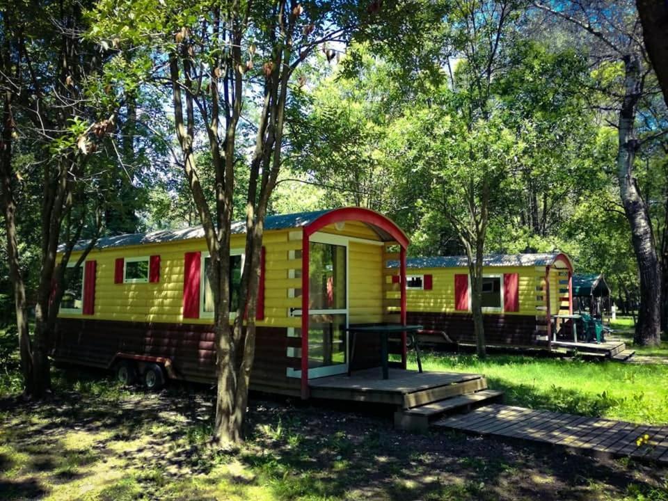 Camping Du Lion Bourg-Saint-Andéol Екстериор снимка